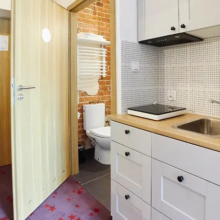 Koszary Arche 3*
