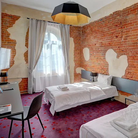 Hotel Koszary Arche Góra Kalwaria