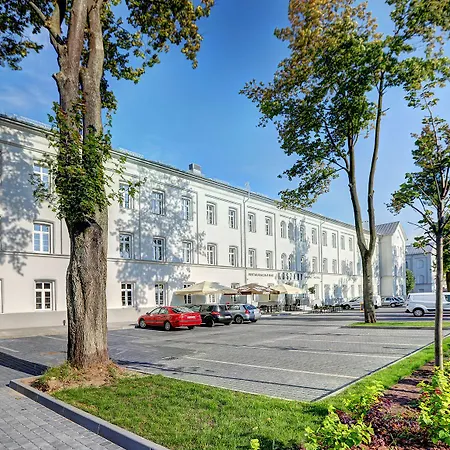 Koszary Arche Hotel 3*