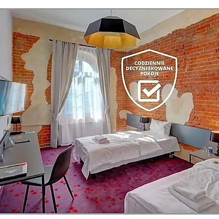 Hotel Koszary Arche 3*