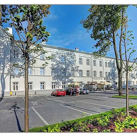 Koszary Arche Hotel 3*