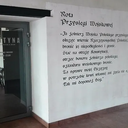 Koszary Arche