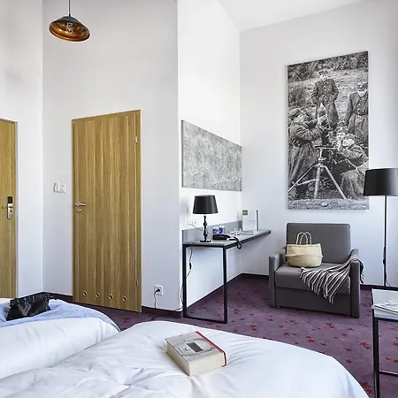 Koszary Arche Góra Kalwaria