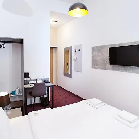 Koszary Arche Góra Kalwaria