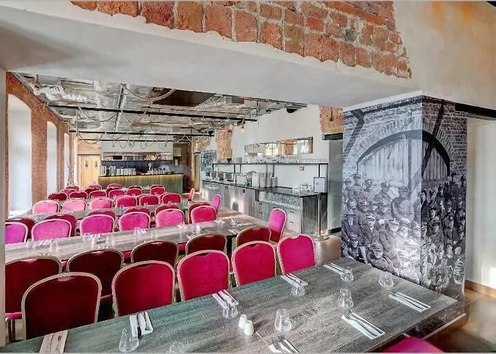 Koszary Arche Hotel Góra Kalwaria