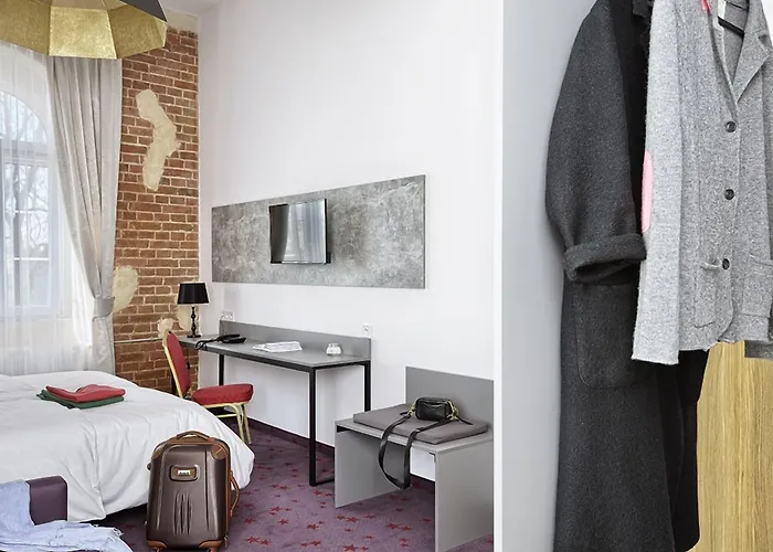 Koszary Arche Hotel Góra Kalwaria