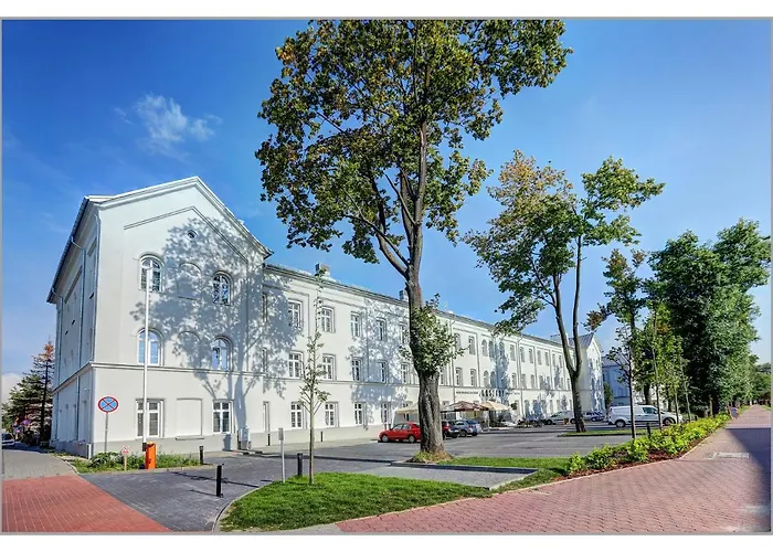 Koszary Arche Hotel 3*