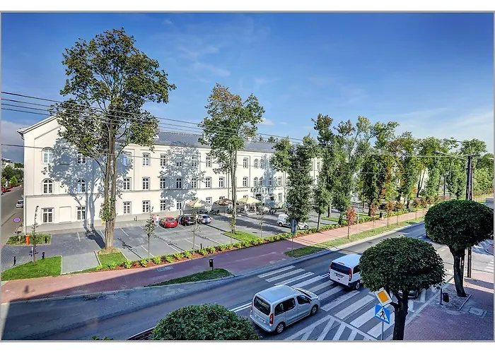 Koszary Arche Hotel 3*