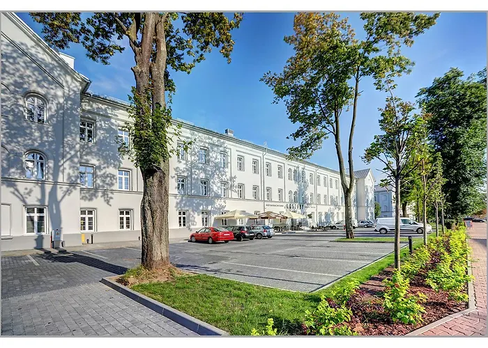Koszary Arche Hotel 3*