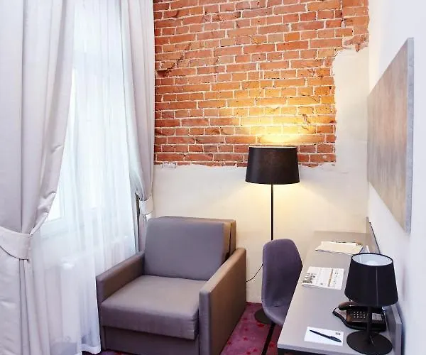 Hotel Koszary Arche Góra Kalwaria